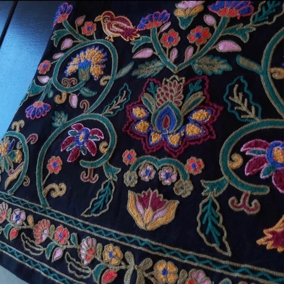 Zara embroidered skirt - Picture 3 of 5